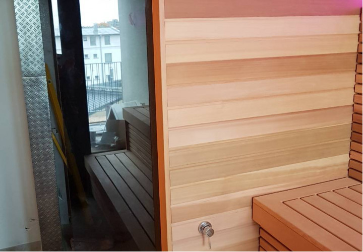 Kombinovaná sauna s himálajskou solnou stěnou