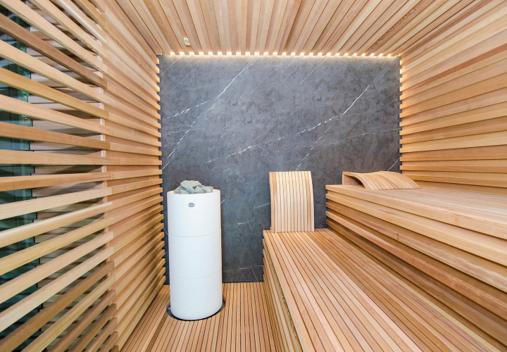 Moderní sauna s parní funkcí