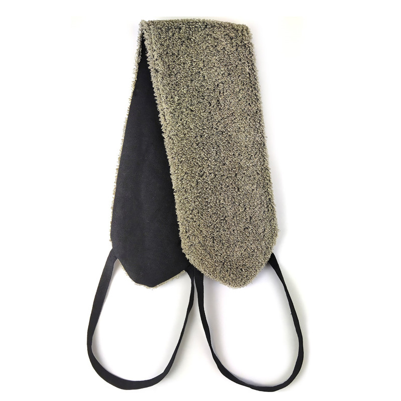 Zadní myčka s černými držadly