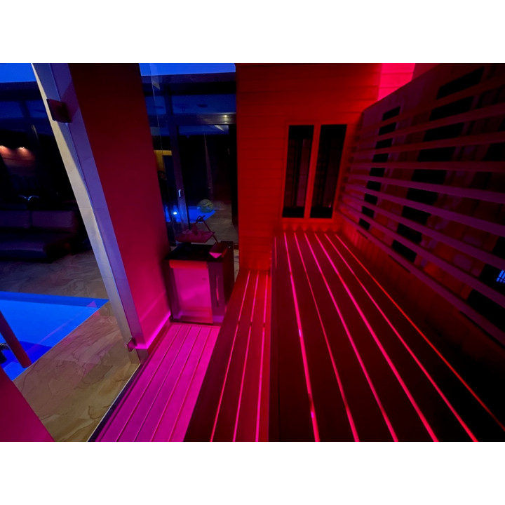 SAUFLEX RGB LED SVÍTIDLO S ŘÍDÍCÍ JEDNOTKOU