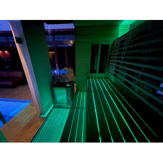 SAUFLEX RGB LED SVÍTIDLO S ŘÍDÍCÍ JEDNOTKOU