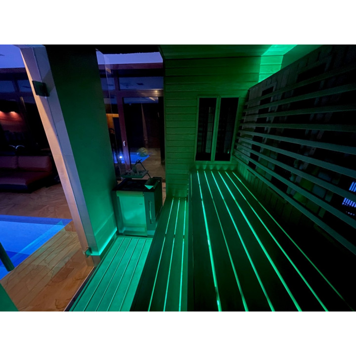 SAUFLEX RGB LED SVÍTIDLO S ŘÍDÍCÍ JEDNOTKOU
