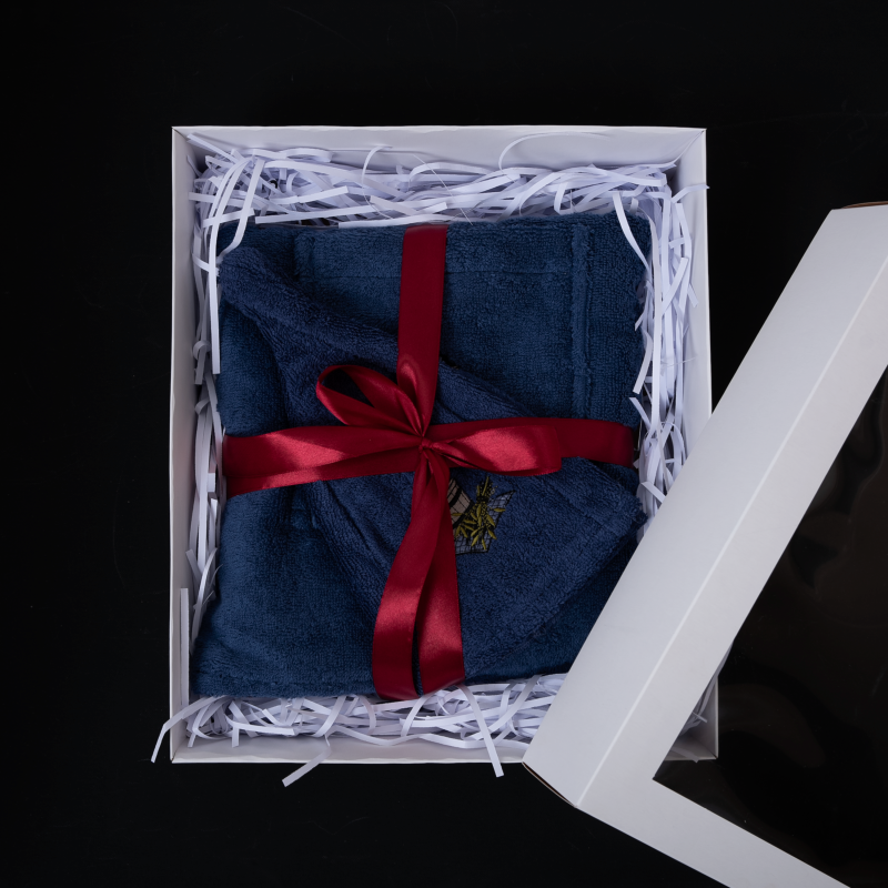 Dárková sada pro něj - MODRÁ, 55x150 cm, v dárkové krabičce. Zástěra a čepice do sauny